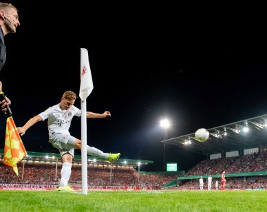 Joshua Kimmich rzut rożny