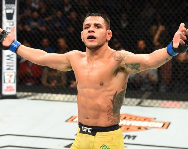 Rafael Dos Anjos w oktagonie UFC